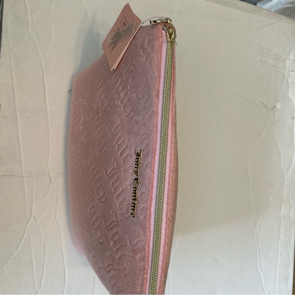 Juicy Couture Baby Pink Soft Cosmetic Travel Makeup Bag W/ 1 Toiletry Bottle - Picture 2 of 10